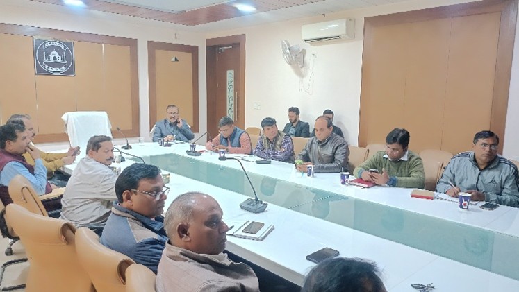 Awareness workshop on plastics pollution and management with Agra Municipal Corporation (6th Dec 2024)